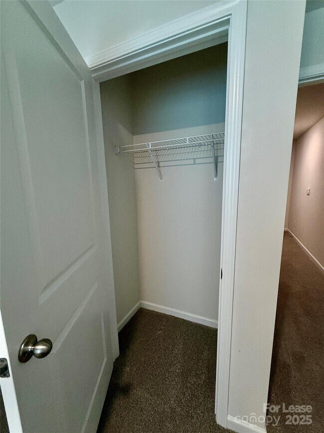 Building Photo - 5141 Hyrule Dr
