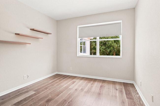 Building Photo - 207 Isle Verde Way