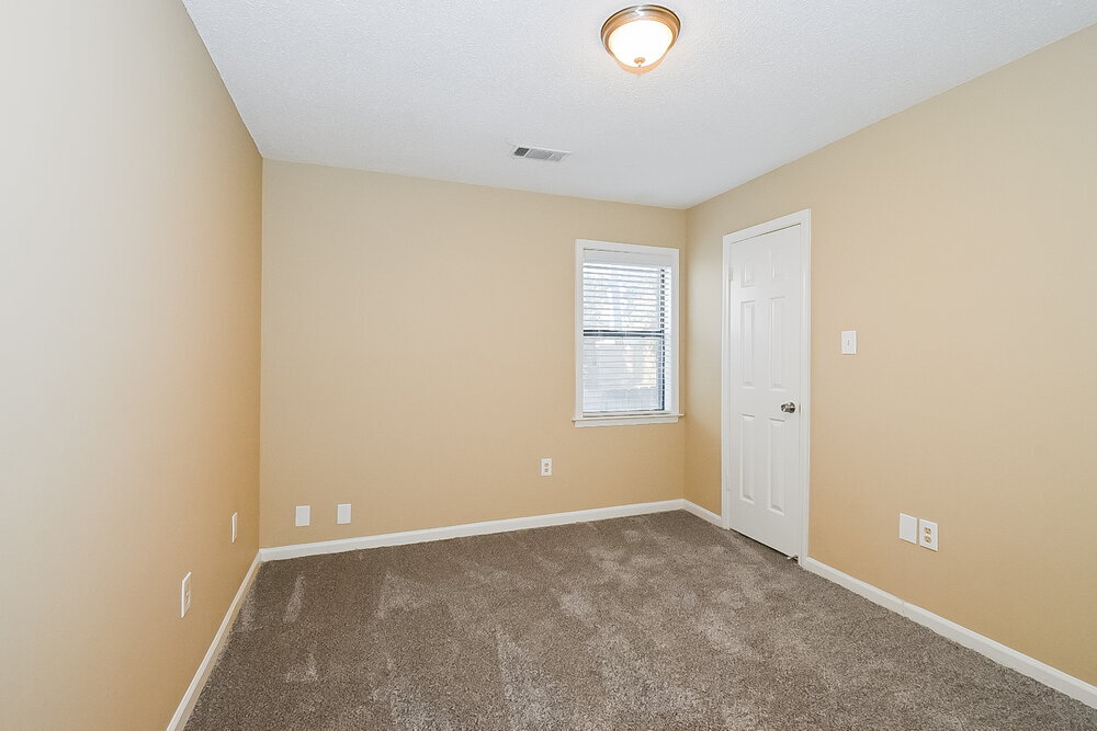 Building Photo - 6622 Red Birch Dr