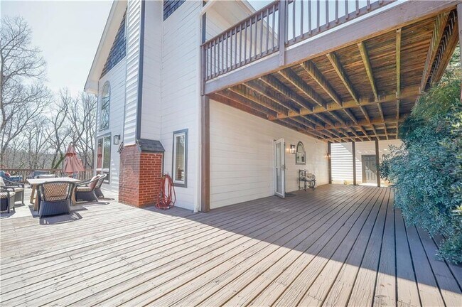 Building Photo - 5997 Warpath Rd