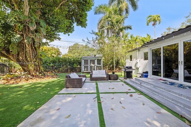 Building Photo - 90 NE 106th St