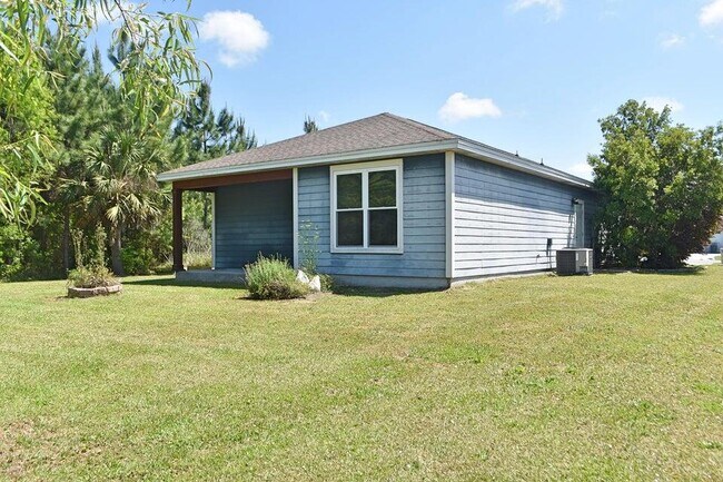 Building Photo - 416 Tropical Way