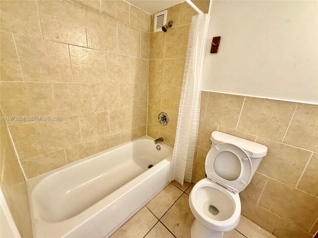 Building Photo - 2008 Jackson St