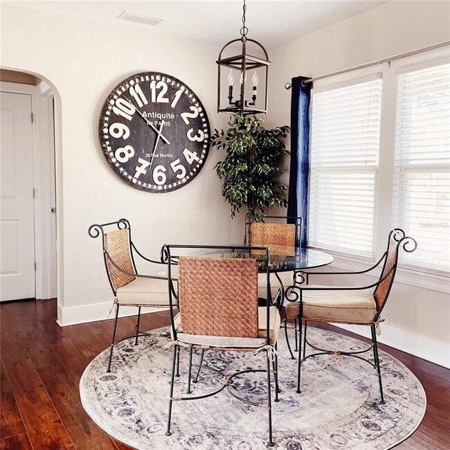 Building Photo - 4120 2nd Ave S