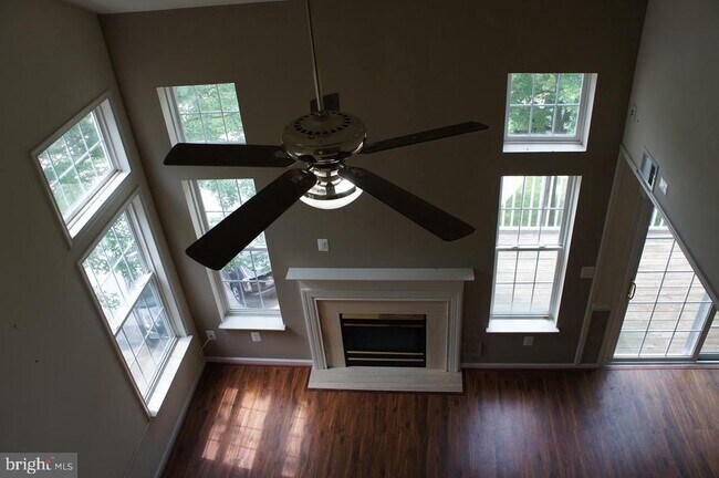 Building Photo - 12933 Bridger Dr