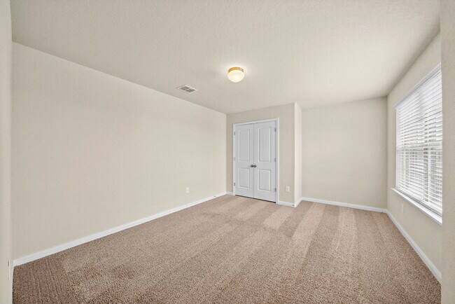 Building Photo - 13207 Frio Parke