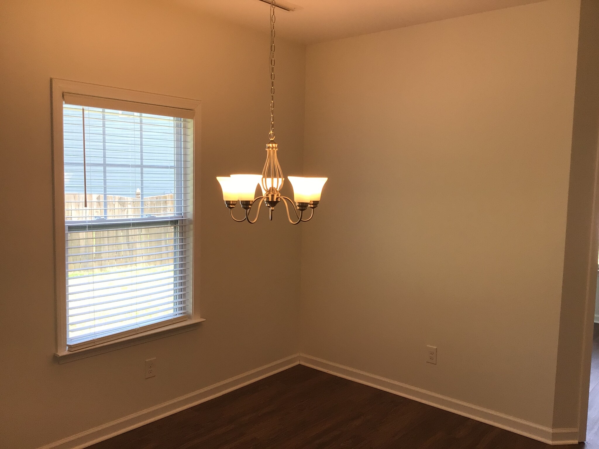 Building Photo - 4139 Medina Ct