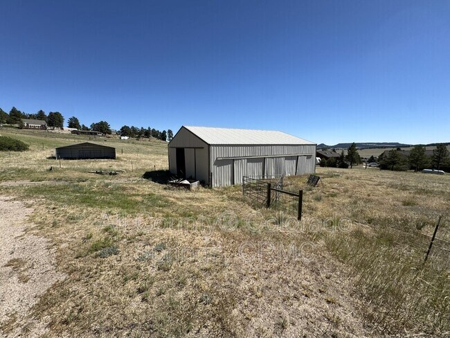 Building Photo - 19120 Pinon Park Rd