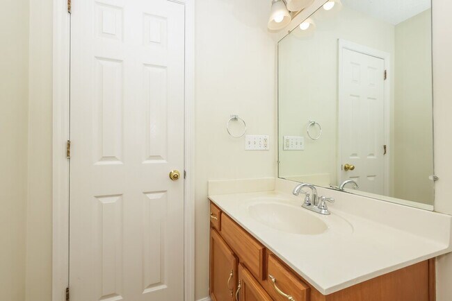 Building Photo - 639 Belinda Pkwy