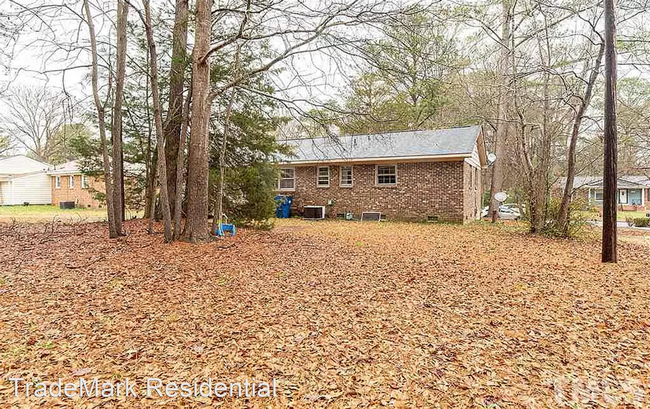 Building Photo - 3 br, 1.5 bath House - 1216 Bentley Lane