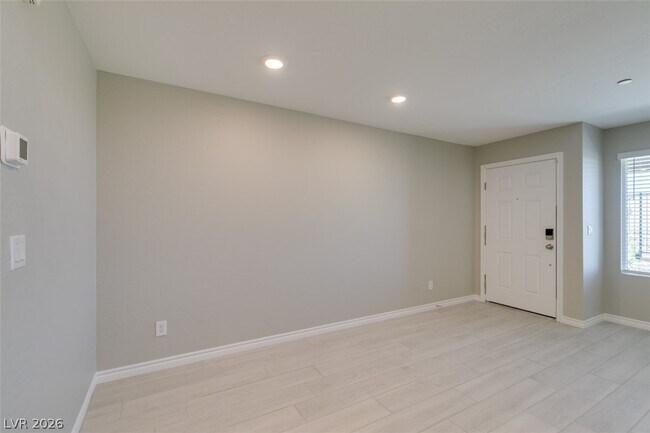 Building Photo - 6184 Rathbone St