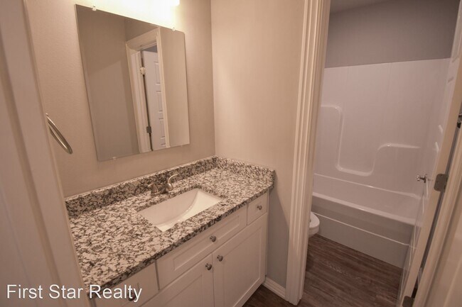 Building Photo - 4 br, 2 bath House - 760 Captain Marshall ...