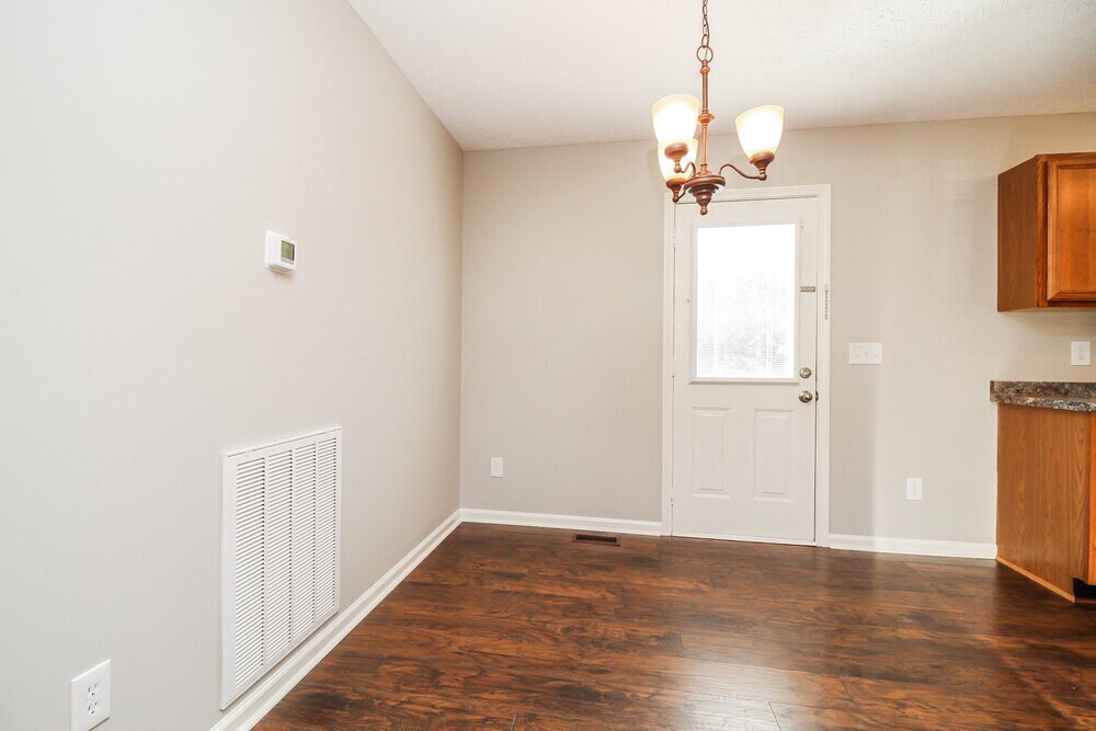 Building Photo - 2055 Gardendale Dr