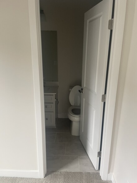 3rd floor bedroom - 132 Millsbee Ln