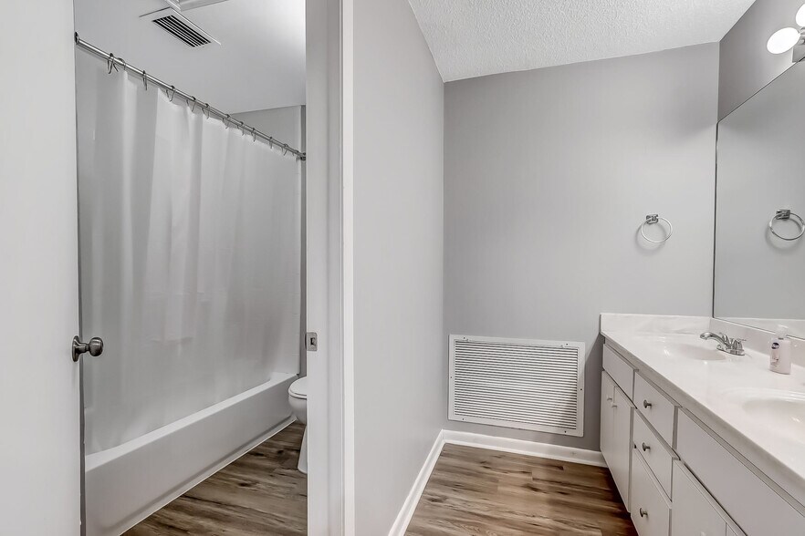 Building Photo - 7129 Beth Ann Ter