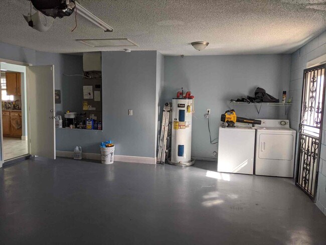 Building Photo - 125 Cranfield Ct