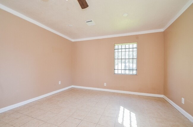 Building Photo - Nice home for rent !