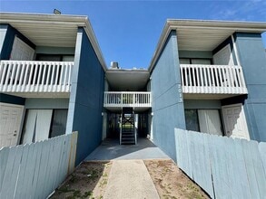 Building Photo - 2013 5th St W