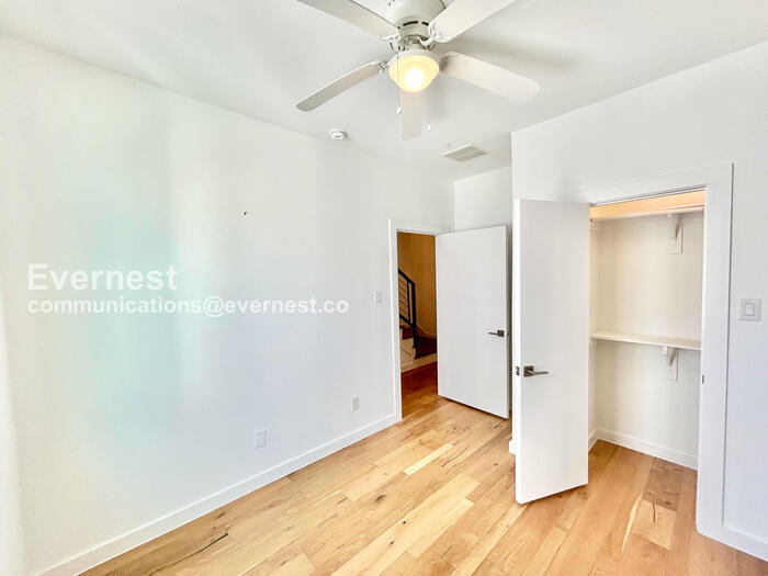 Building Photo - 2711 Kimsey Dr