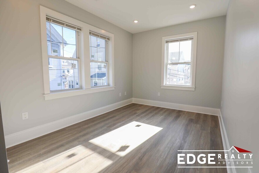 Building Photo - 78 North Beacon St