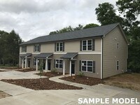 Building Photo - Newer! End unit townhouse in Kannapolis, NC!!