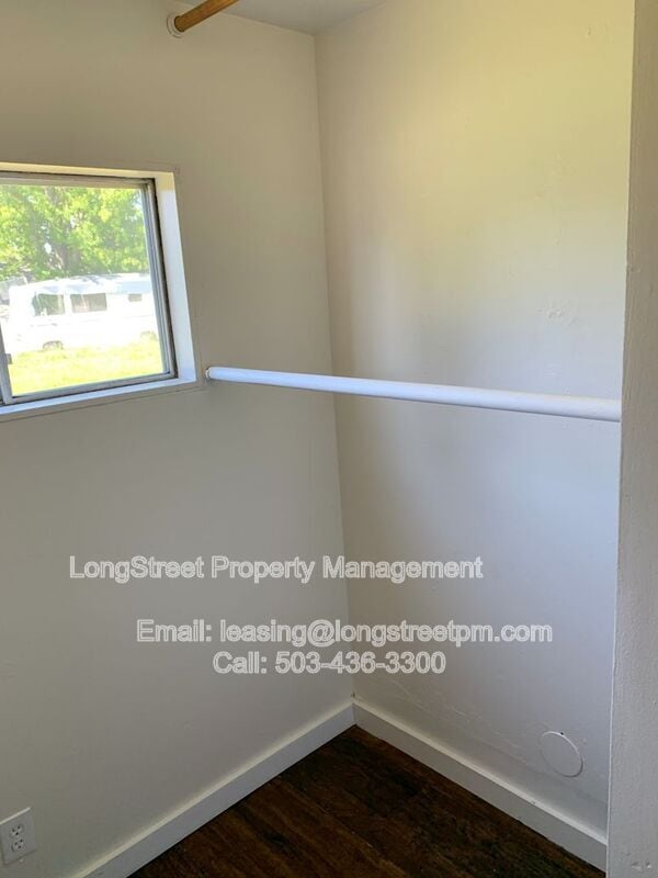 Building Photo - 2425 SW Pickford St