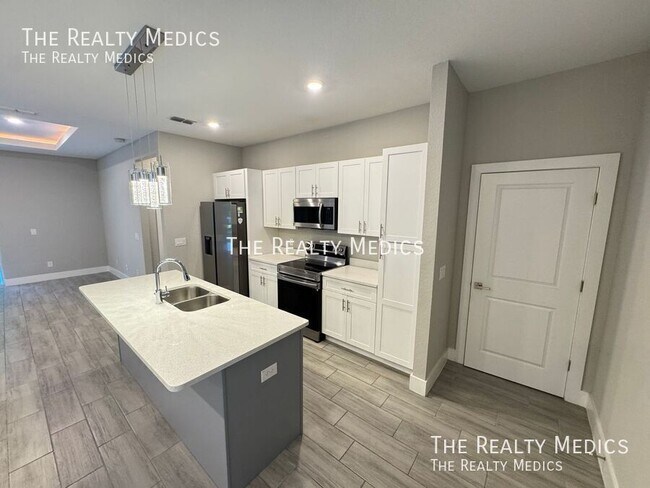 Building Photo - 304 Big Sioux Ln