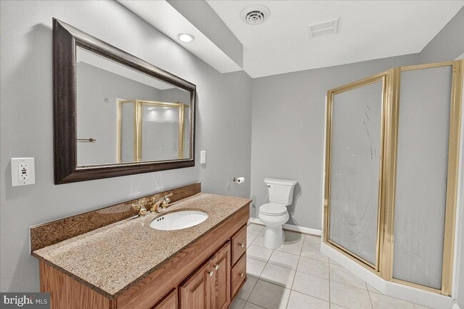 Building Photo - 6455 Saddlebrook Ln