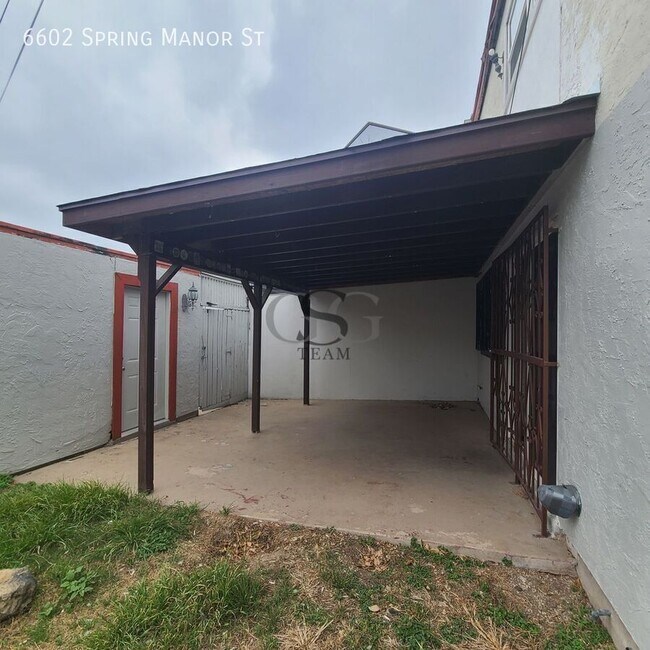 Building Photo - 6602 Spring Manor St