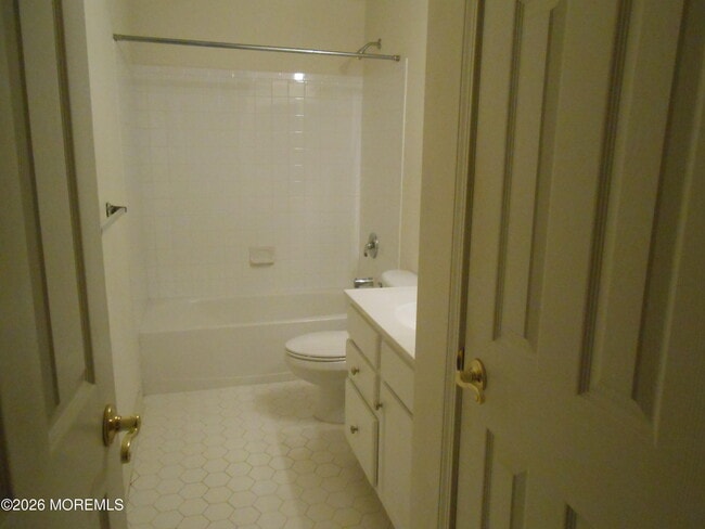 Building Photo - 10 Headwaters Pl