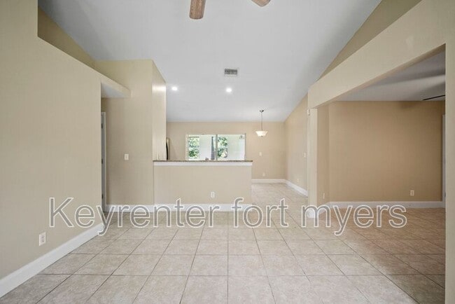 Building Photo - 1125 Alvin Ave