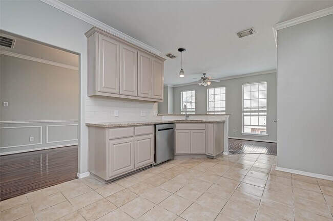 Building Photo - 7816 Stoneyway Dr