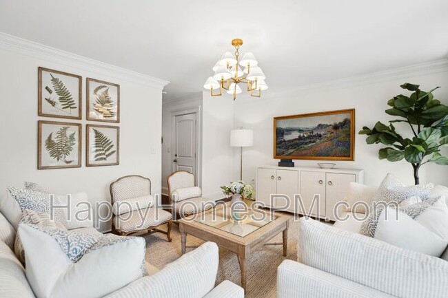 Building Photo - 728 S Shelmore Blvd