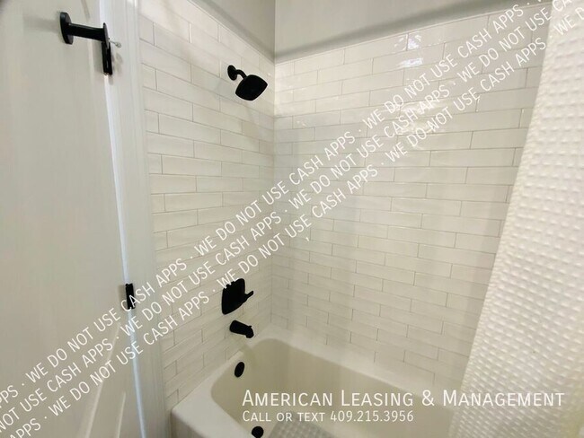 Building Photo - 175 Allen St