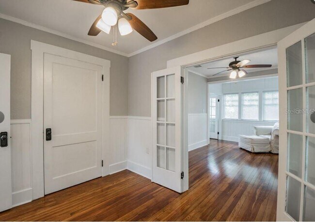 Building Photo - 209 13th Ave N