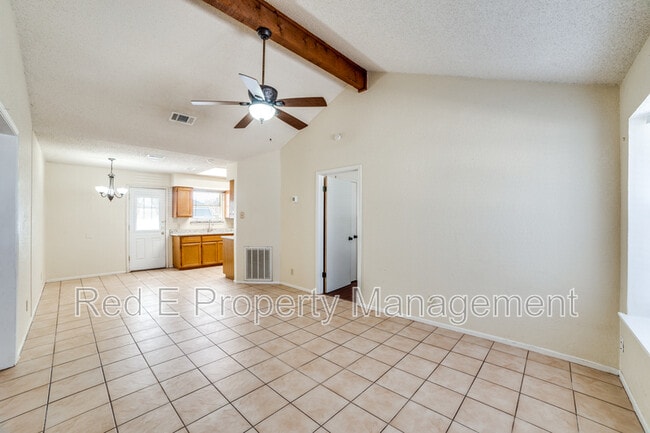 Building Photo - 5602 Ivanhoe St