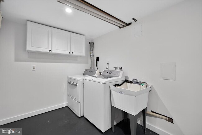 Building Photo - 11102 Bucknell Dr