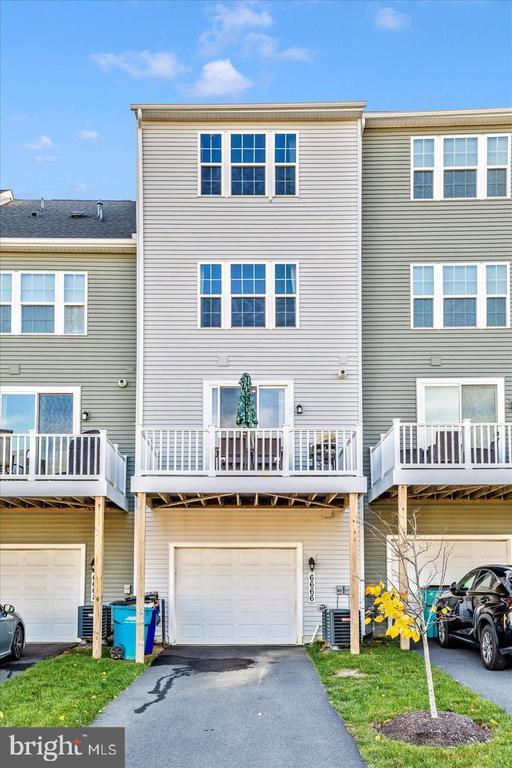 Building Photo - 6666 Ballenger Run Blvd