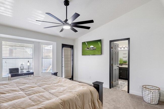 Building Photo - 4525 E Angela Dr