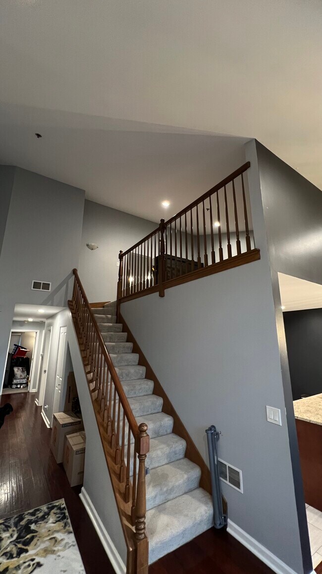 Building Photo - 475 Scots Dr