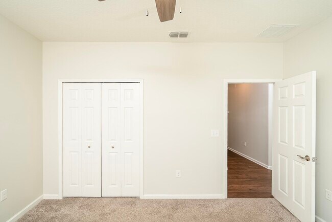 Building Photo - 494 Aventurine Ave