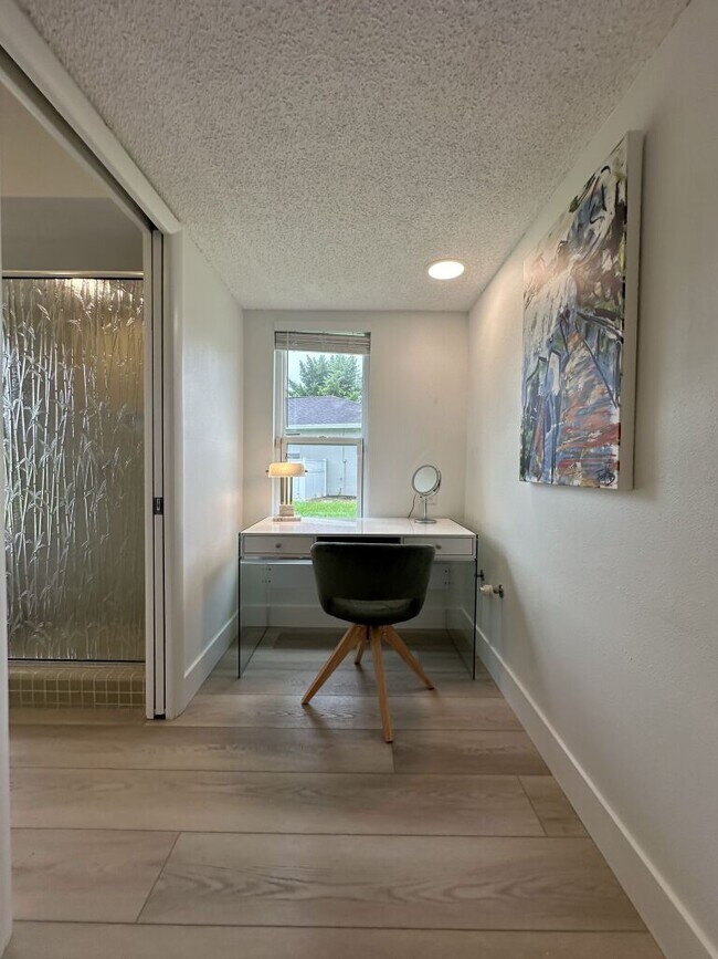 Building Photo - 2780 Landmark Dr