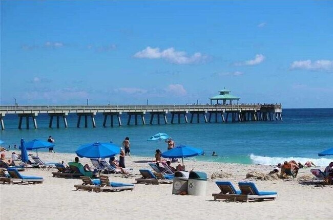 Building Photo - 137 Farnham F