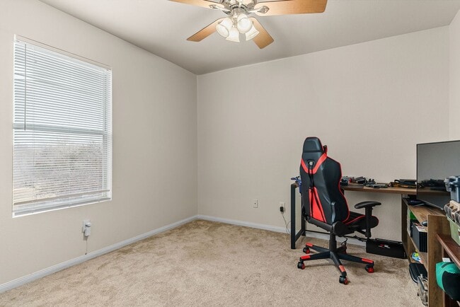 Building Photo - 2500 Waterfall Dr