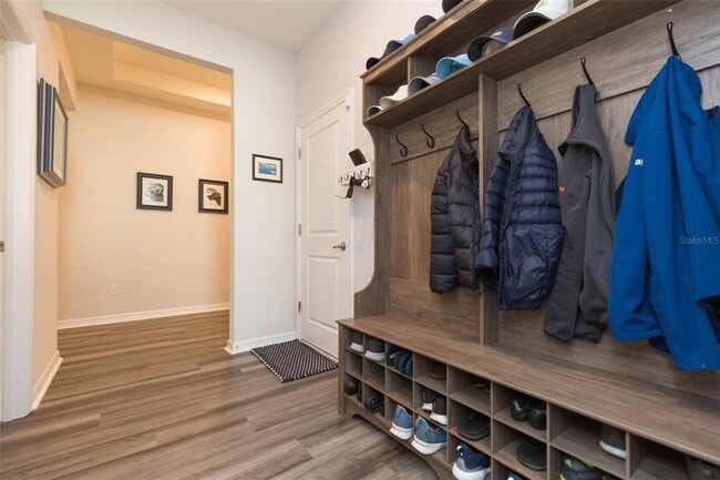 Building Photo - Semi-Furnished -