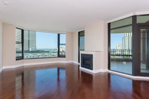 Building Photo - 500 W Harbor Dr