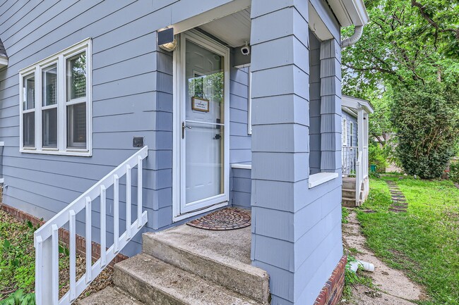 Building Photo - 3807 France Ave S