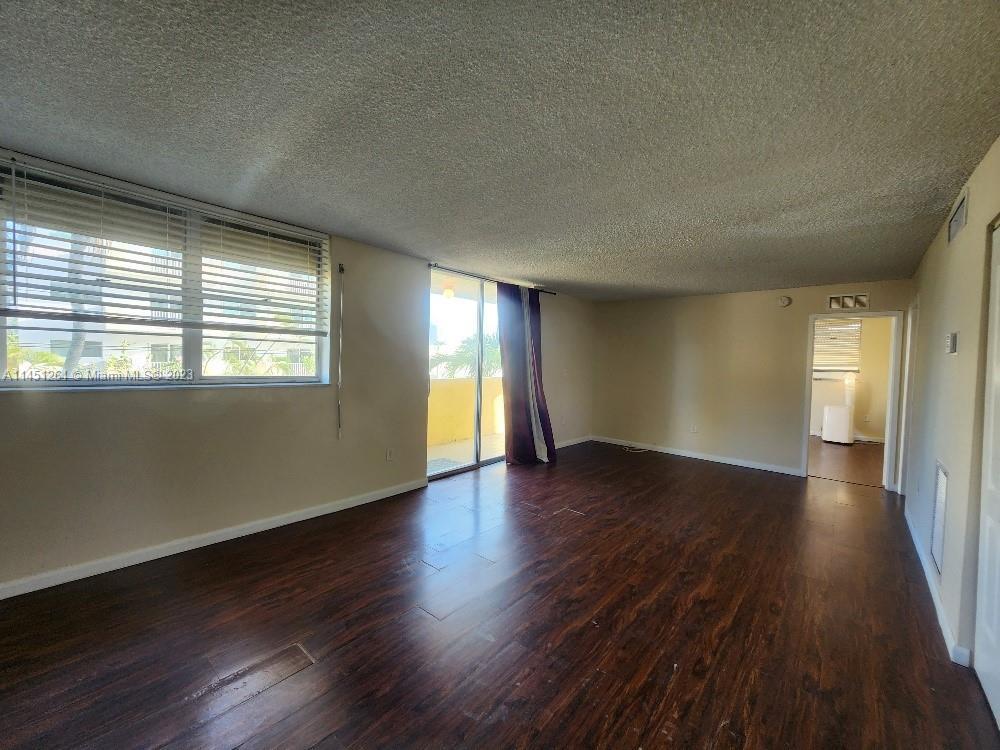 Building Photo - 7900 Tatum Waterway Dr