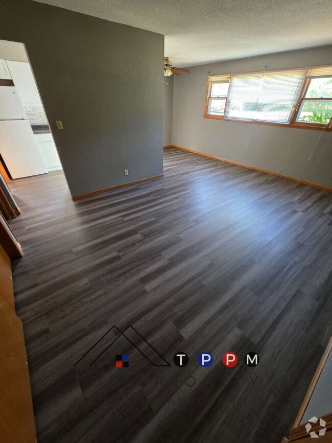 Building Photo - 2 Bedroom | 1 Bathroom Unit in Marion Avai...