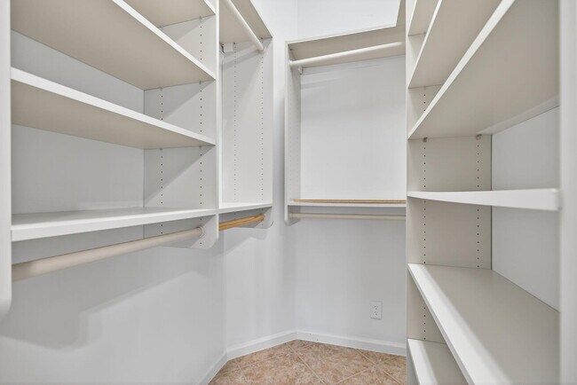 Building Photo - 130 Mangrove Bay Way